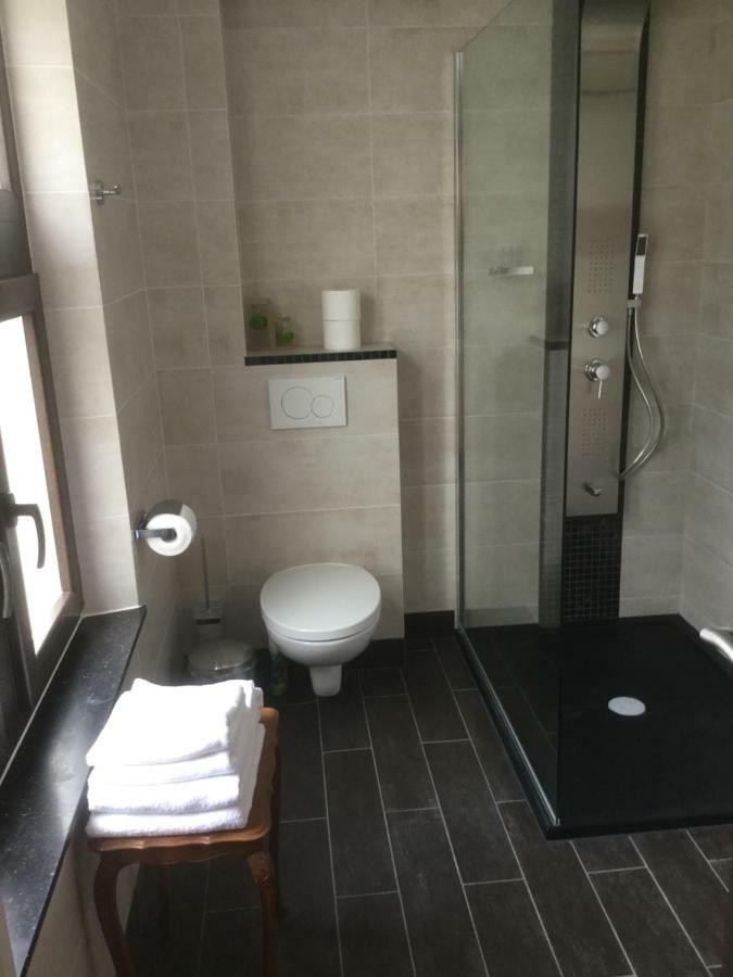 Au Manoir Des Vallees Maffe Экстерьер фото