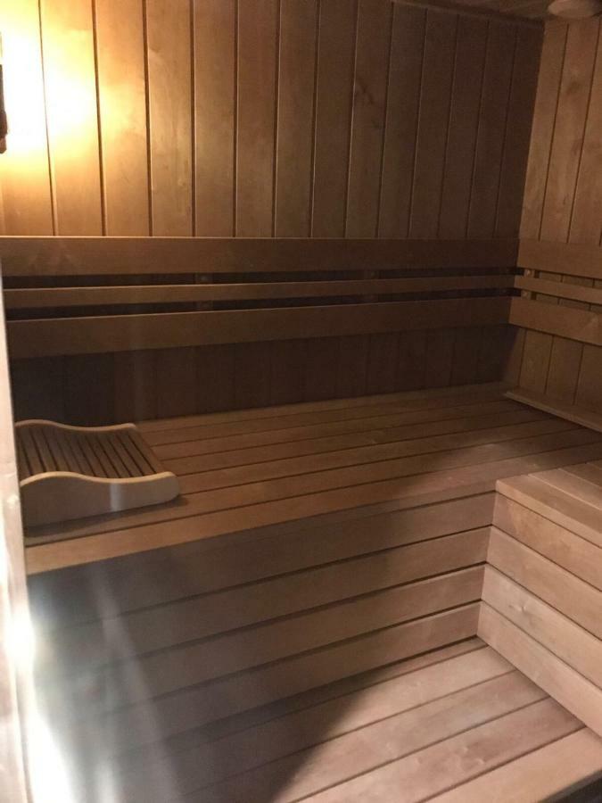 Au Manoir Des Vallees Maffe Экстерьер фото