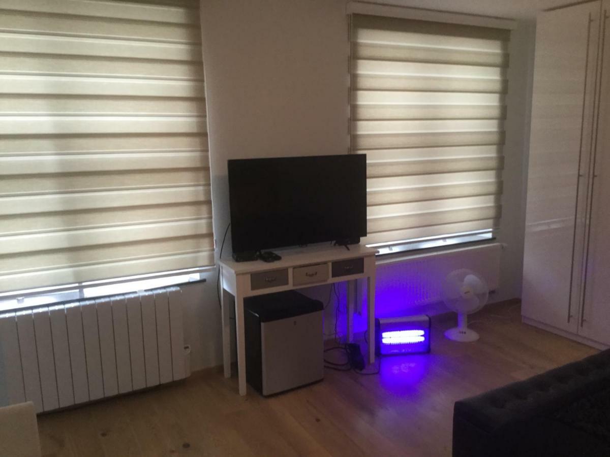Au Manoir Des Vallees Maffe Экстерьер фото